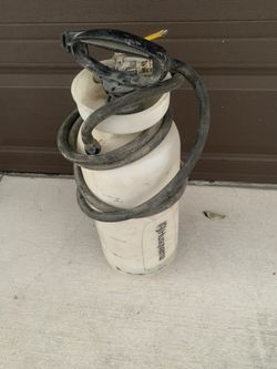 Water tank for concrete saw