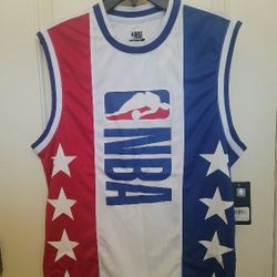 NBA TEE Size M
BRAND NEW