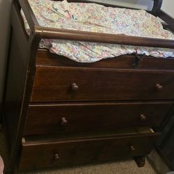 Delta 6-in-1 Baby Crib And Changing Dresser
