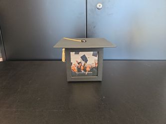 Graduation keepsake box