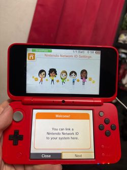 Nintendo 2DS XL pokeball