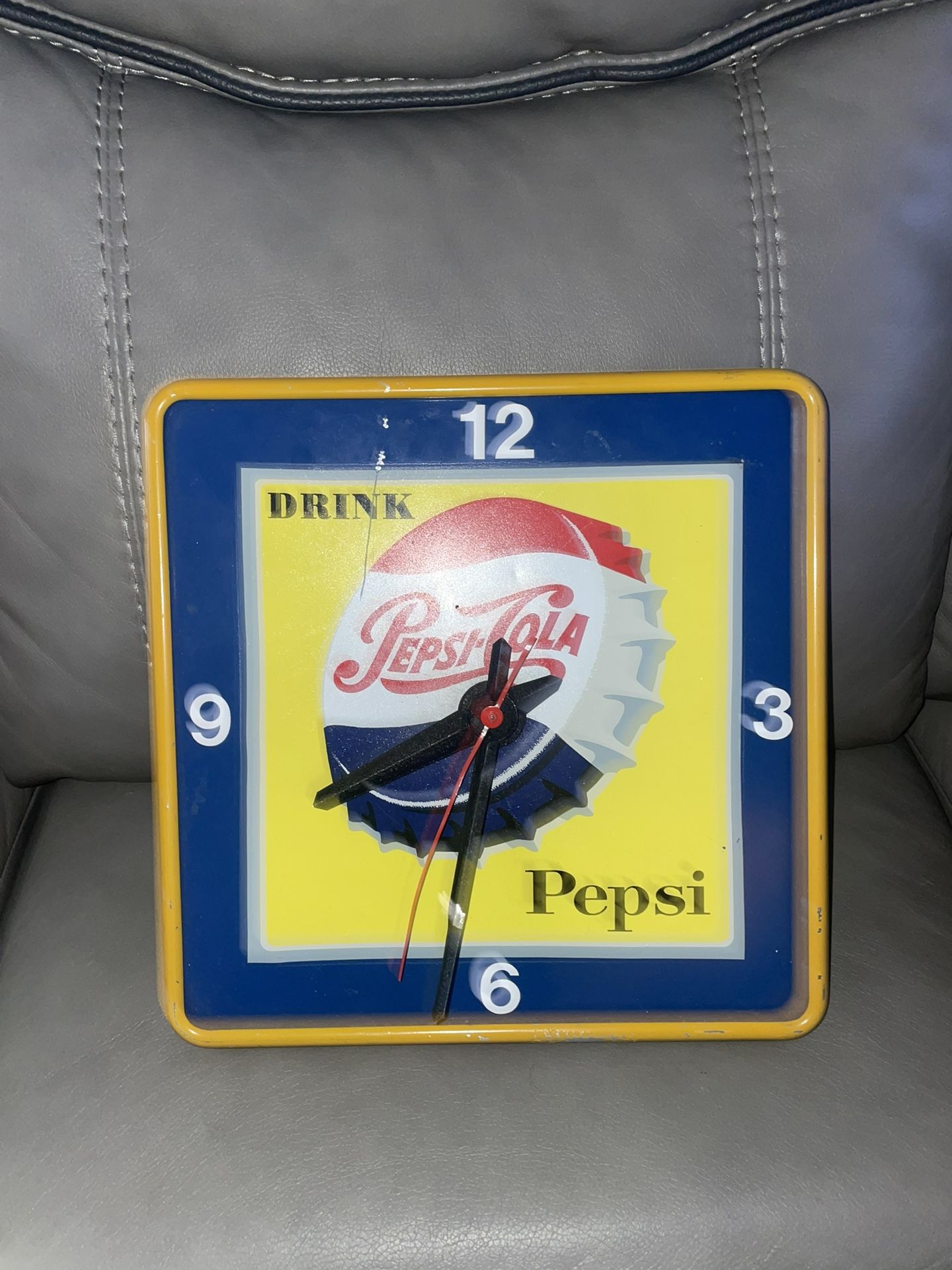 Pepsi Clock