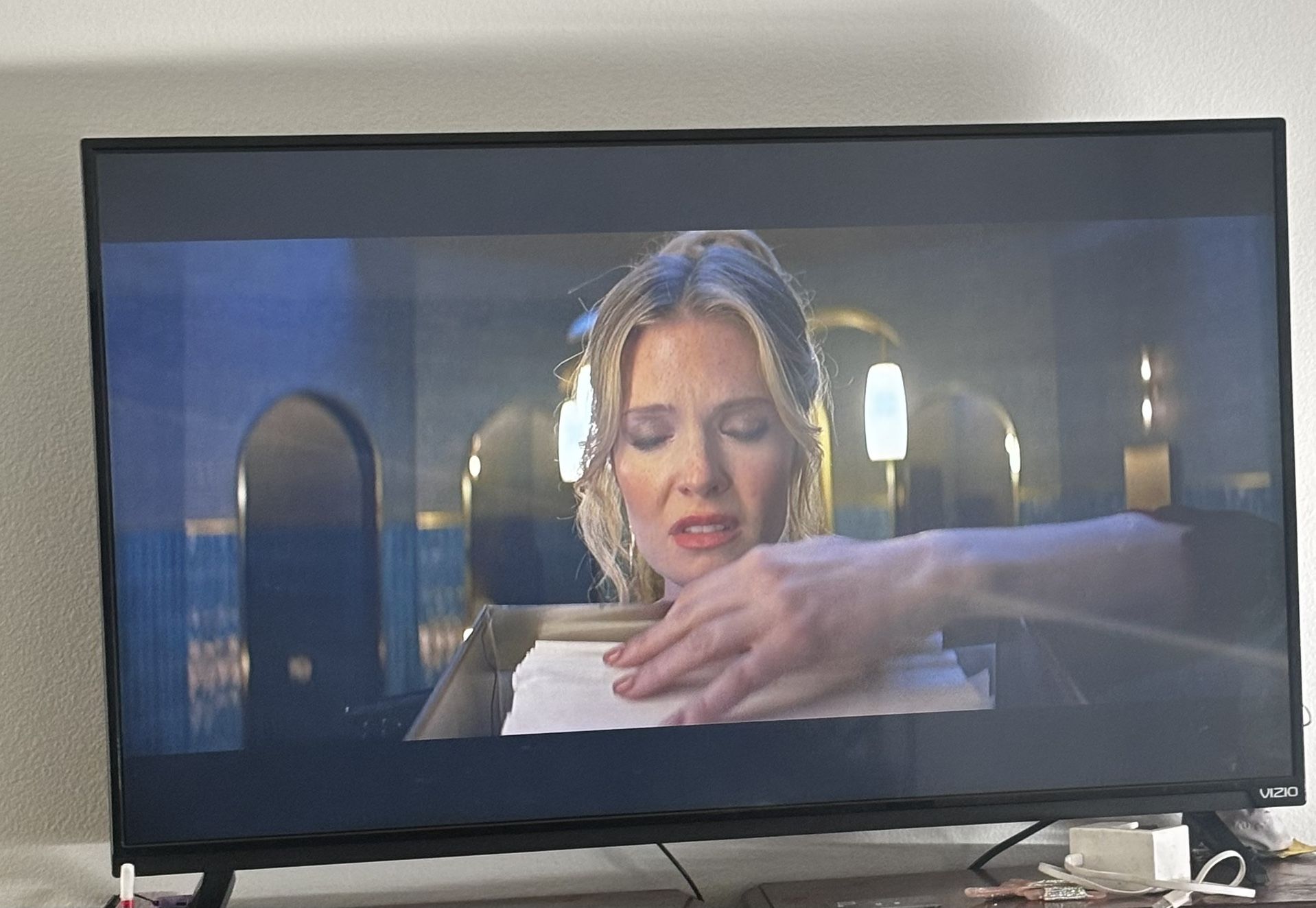 43 “ Vizio With Remote