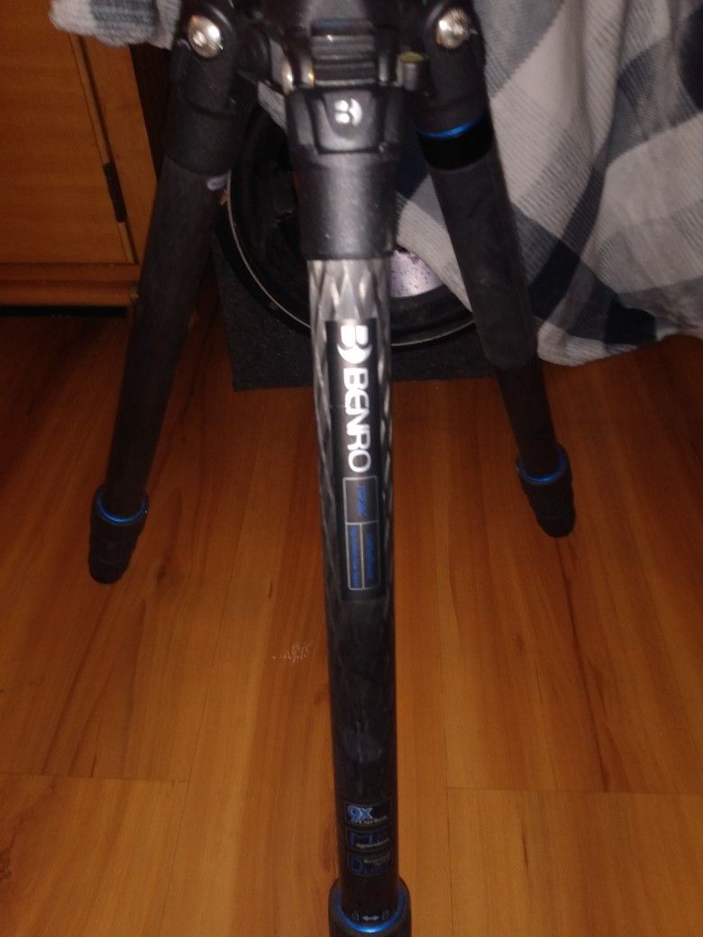 BENRO FGP28C TRAVELING TRIPOD