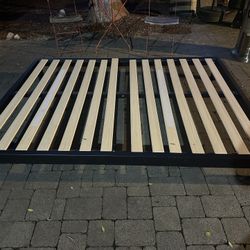 Queen Size Metal Box spring 