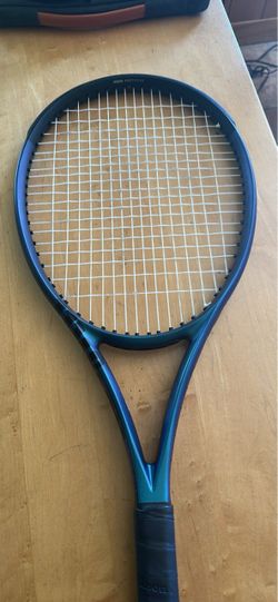 Wilson Ultra Tennis Racket 100L V4. Like new!!