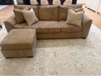 Havertys 8ft L-Shape Couch with Reversible Chaise & Ottoman