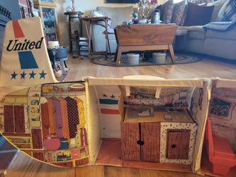 Vintage 1972 Barbie Friend Ship United Airplane