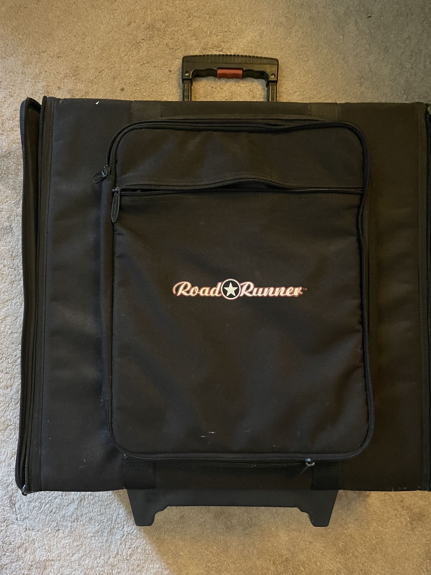 Road Runner 4 Rack Rolling Soft Travel Case