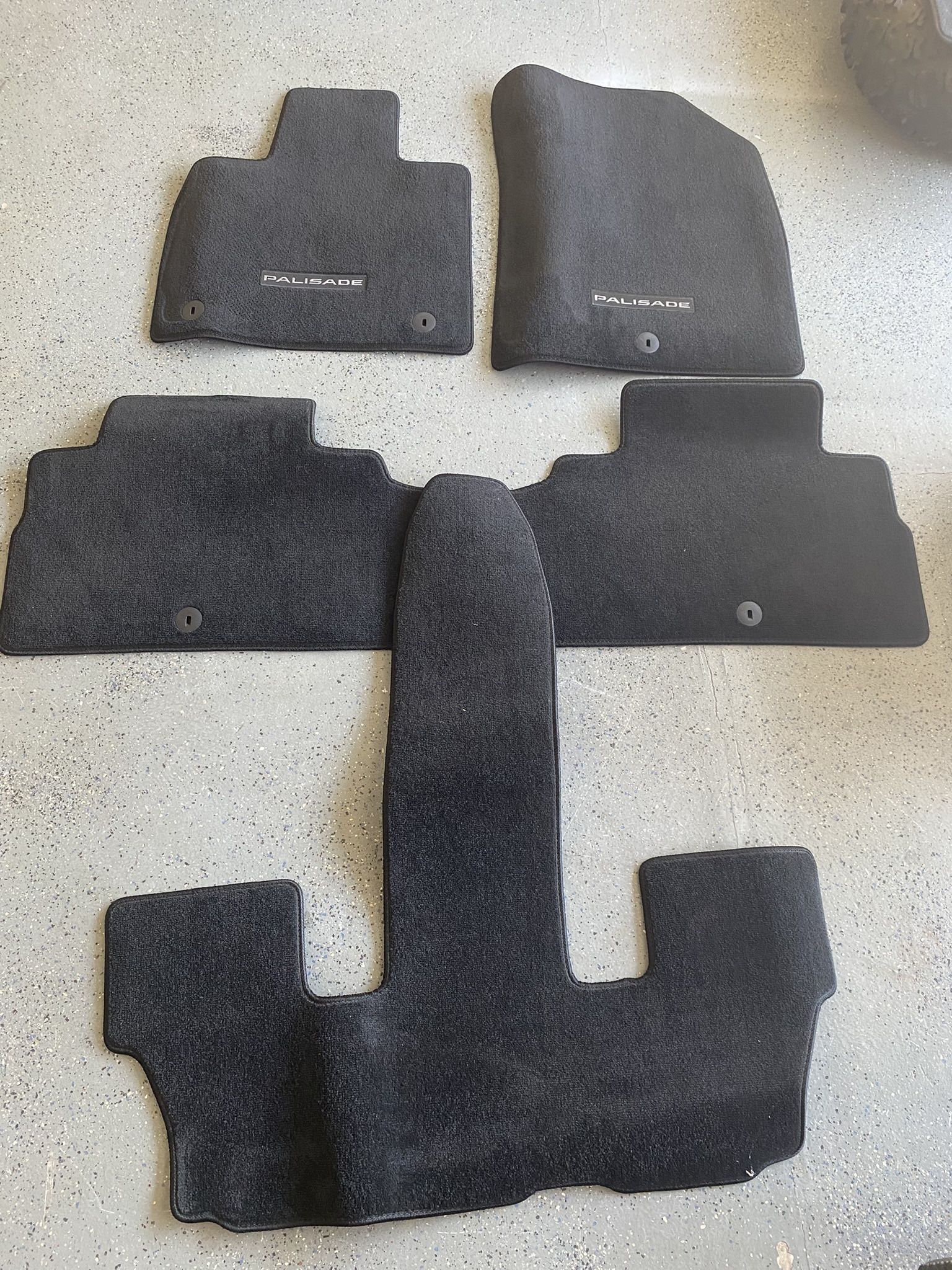 2020-2023 Hyundaiccc Palisade carpeted floor mats OEM