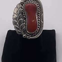 Vintage Navajo Sterling silver & Natural Red Coral Cabochon Ring Size 4 1/2. 