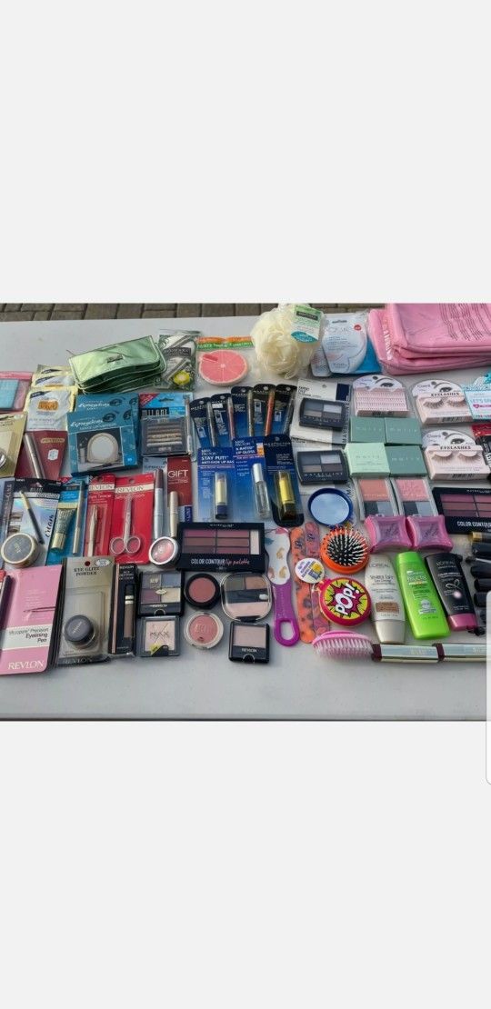 HIGE LOT OF ESTEE LAUDER, CLINIQUE, MAYBELINE COSMETICS