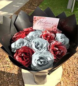 Eternal Flowers Glitter Rose Bouquet