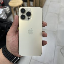 iPhone 14 Pro Max Unlocked 256GB! Finance For $50 Down Payment!!