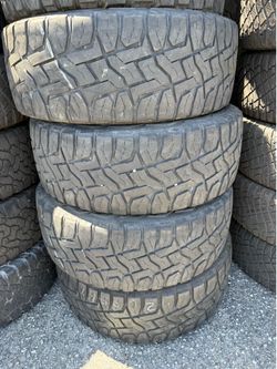 Vendo 35/12.50/R20 las 4 llantas por $200