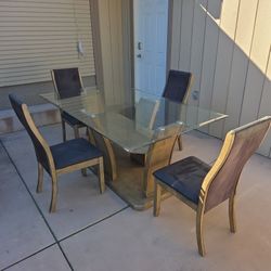 GLASS DINNING TABLE