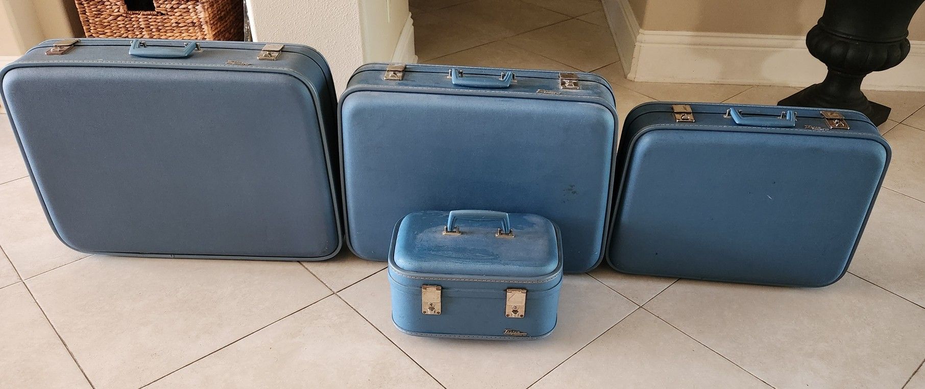 Vintage 4 Piece Blue Trojan Hard Case Luggage Set