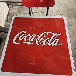 Coca-Cola Table