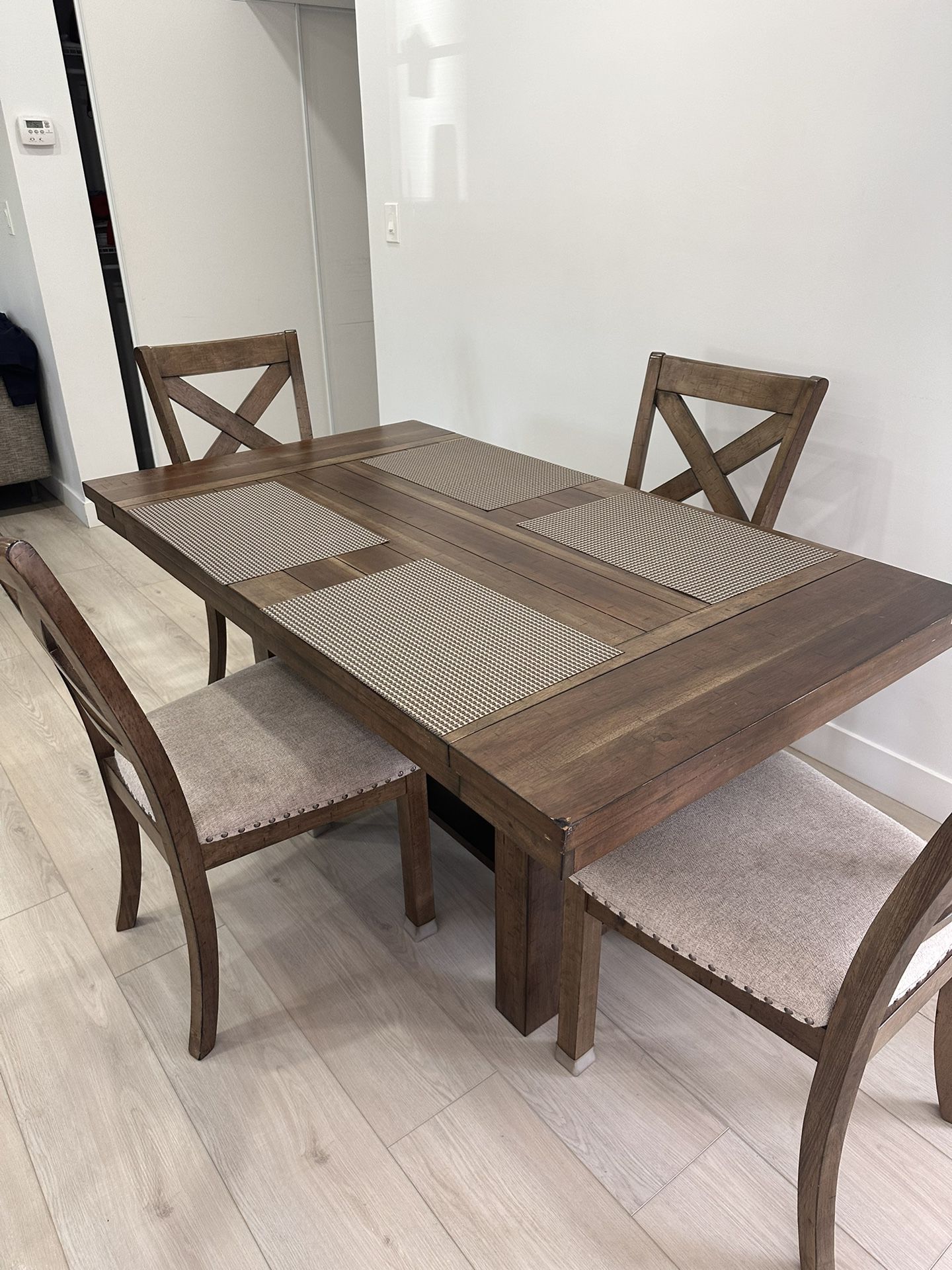 6 seat dining room for sale 