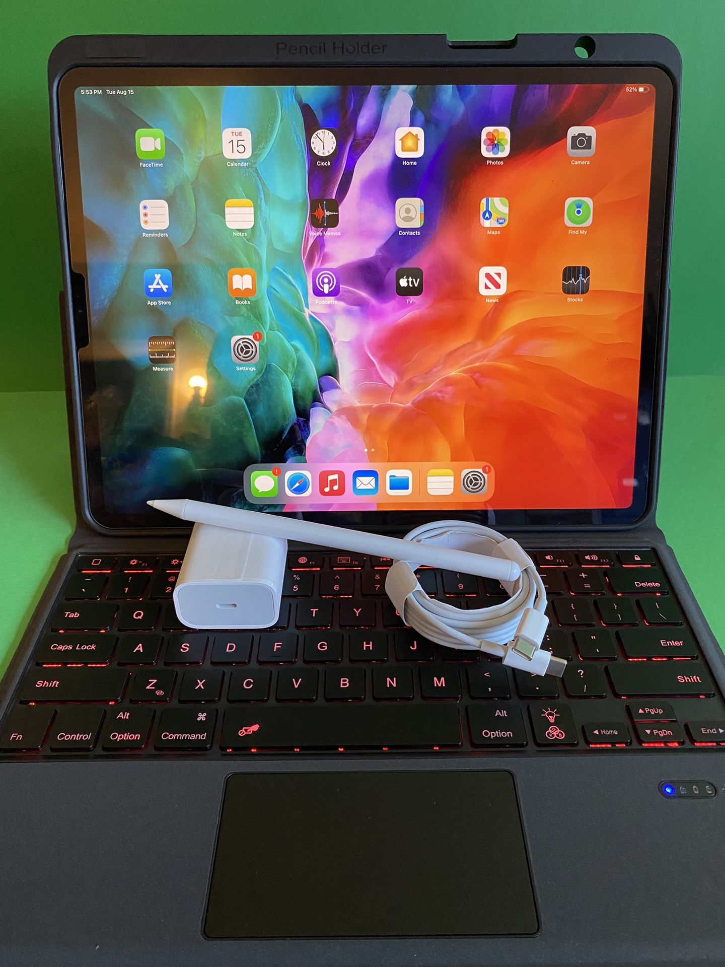 Apple IPad Pro 12.9” 4th Generation (2020 Model/ Face ID/Liquid Retina) 128GB with pen, keyboard case & Accessories (1TB $849) 