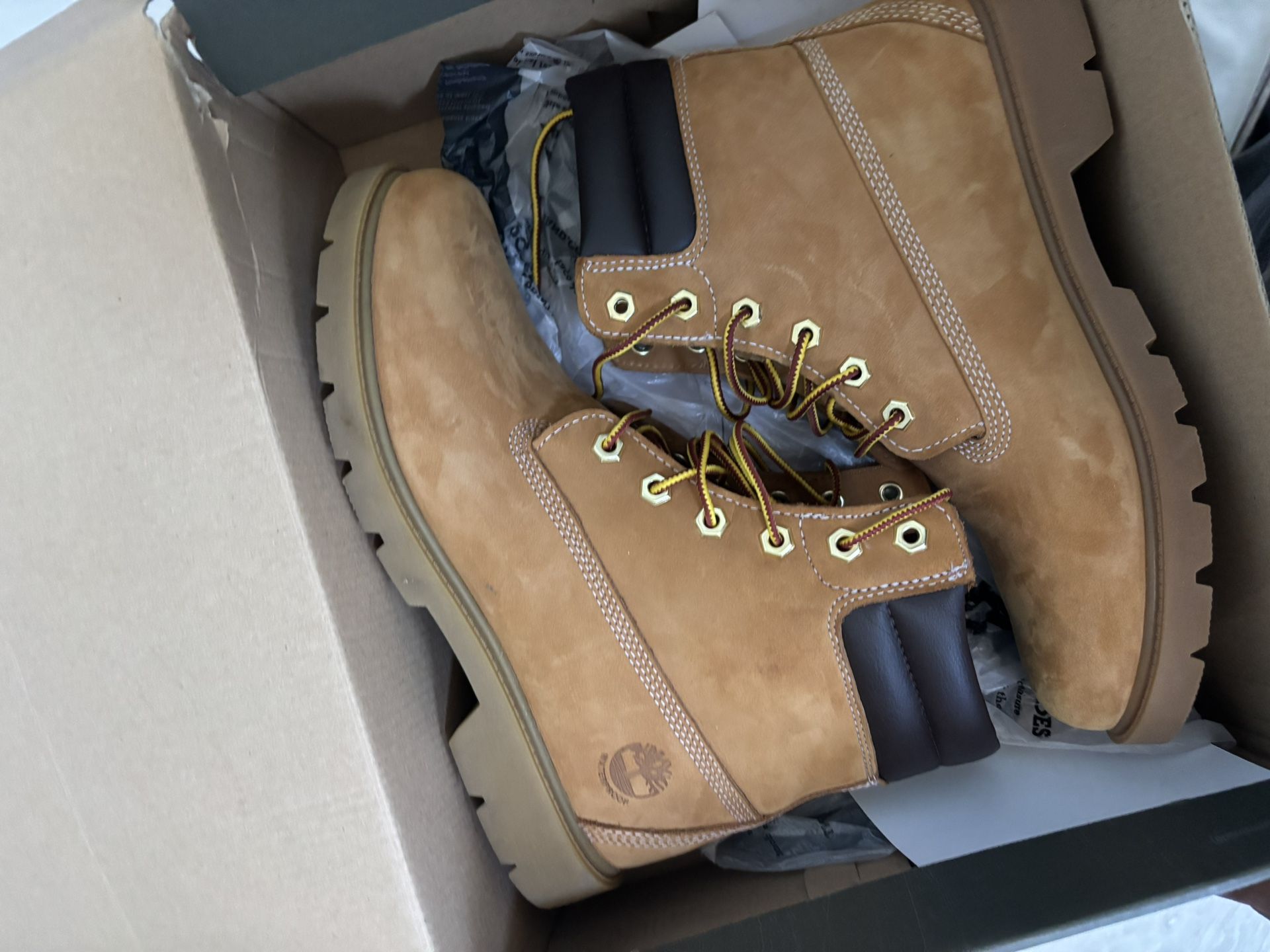 Women’s size 10 Timberlands