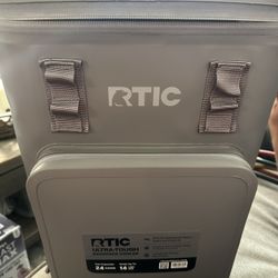 RTIC Backpack Cooler