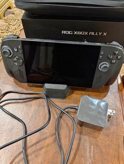 MINT ASUS ROG XBOX Ally X with 4TB WD_BLACK SN850X SSD, BOX, carrying case, and under Warranty!