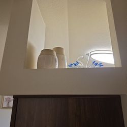 2 Decorative Vases For Indoor/outdoor