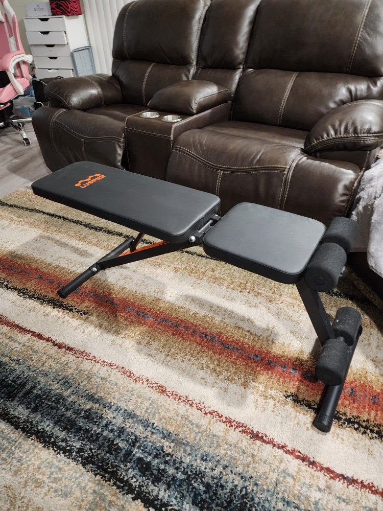 Foldable Weight Bench