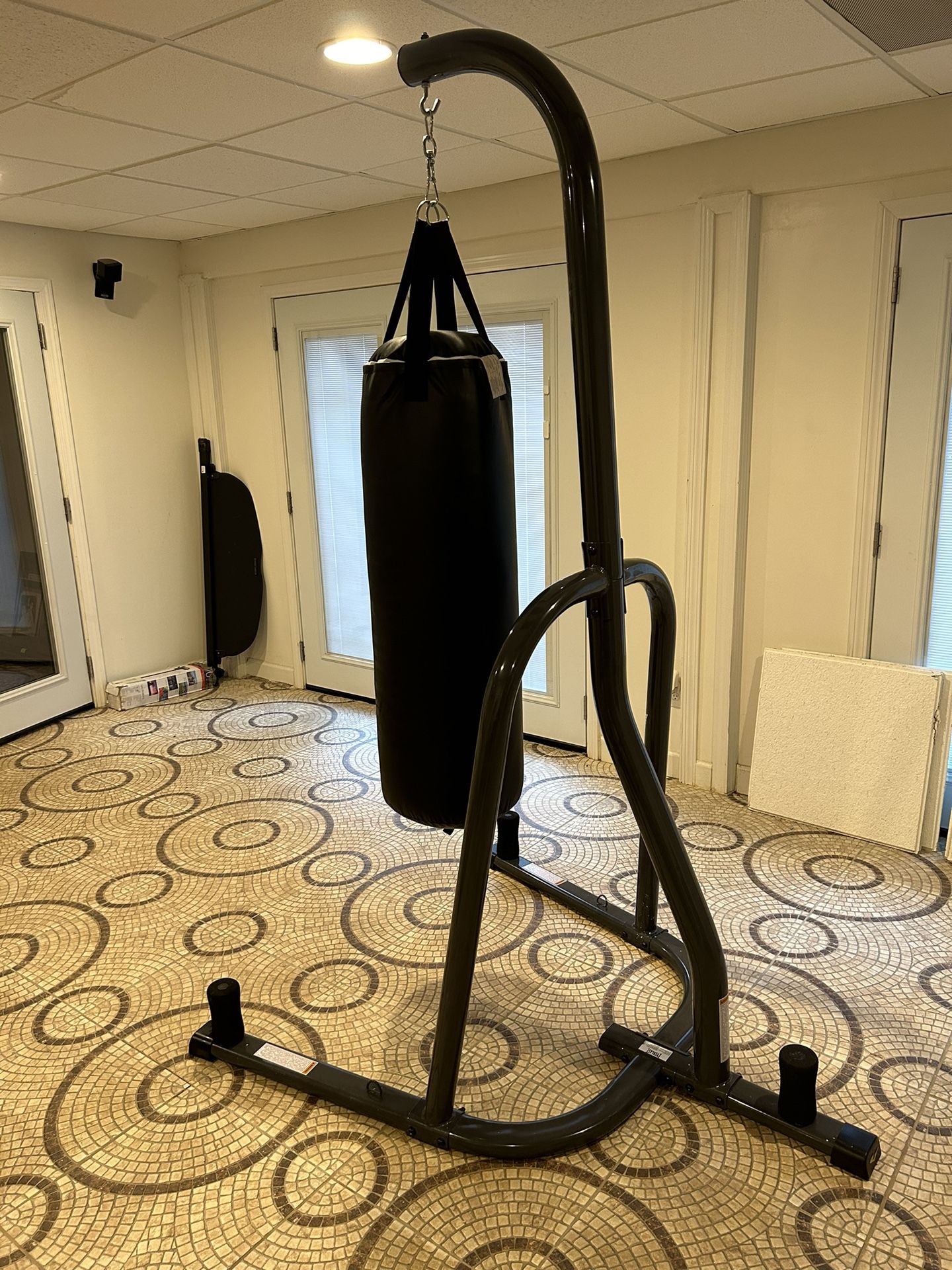 EverLast :Punch Bag & Stand