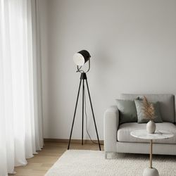 Beautiful Hollywood Style Lamp