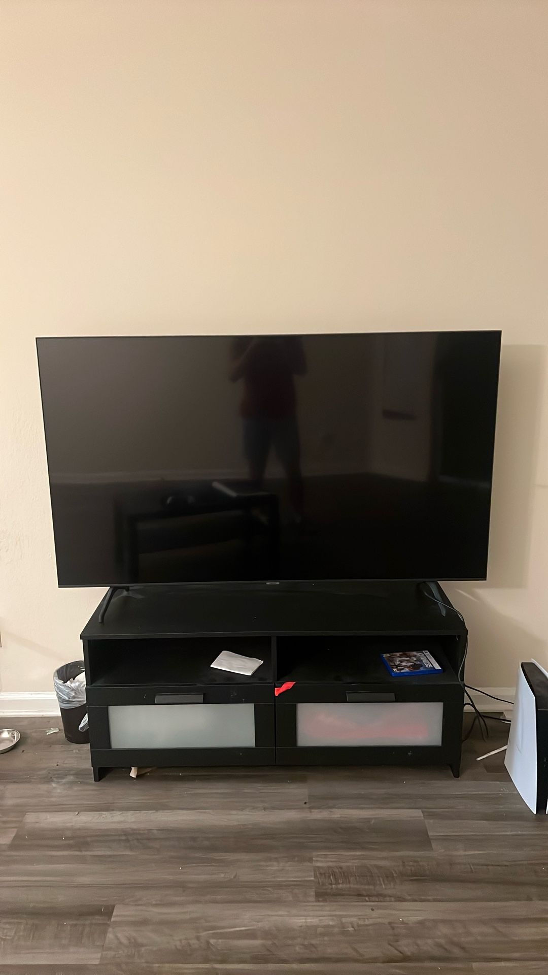 Samsung 65’ TV 7 Series