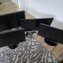 4 Computer Monitors/TV - Works Perfectly
