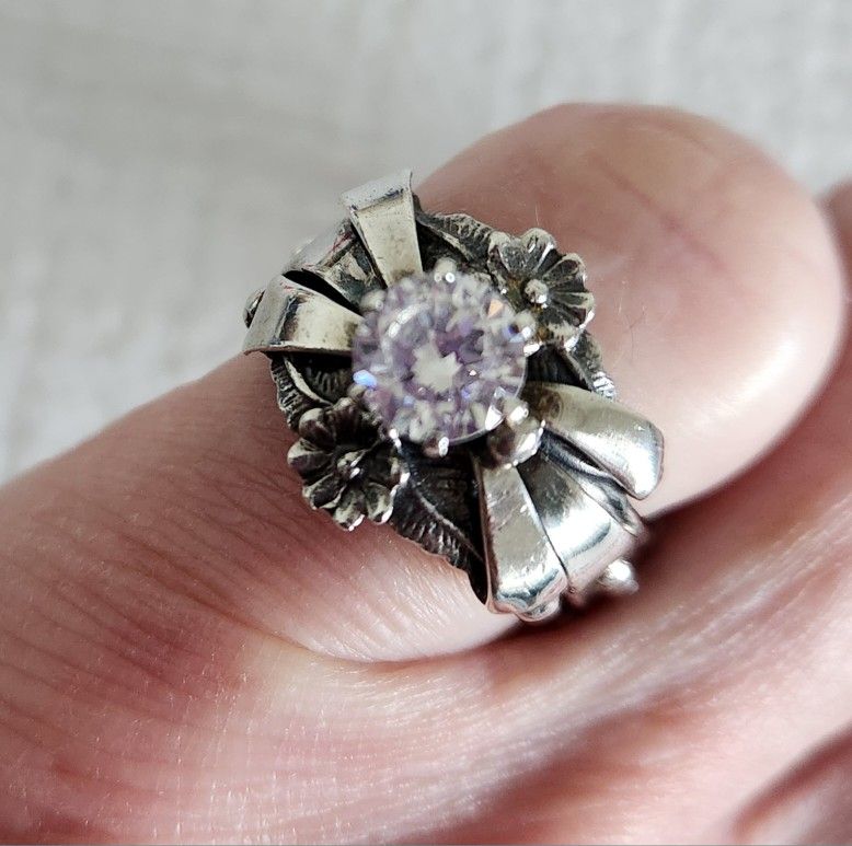 Sterling Silver & Cubic Zirconia Vintage 1980's Les Baker Designed Ring