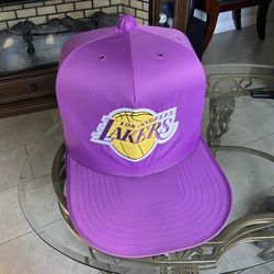Lakers cap cat/dog nap bed