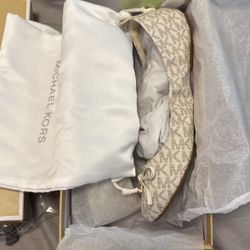 Michael Kors Flats