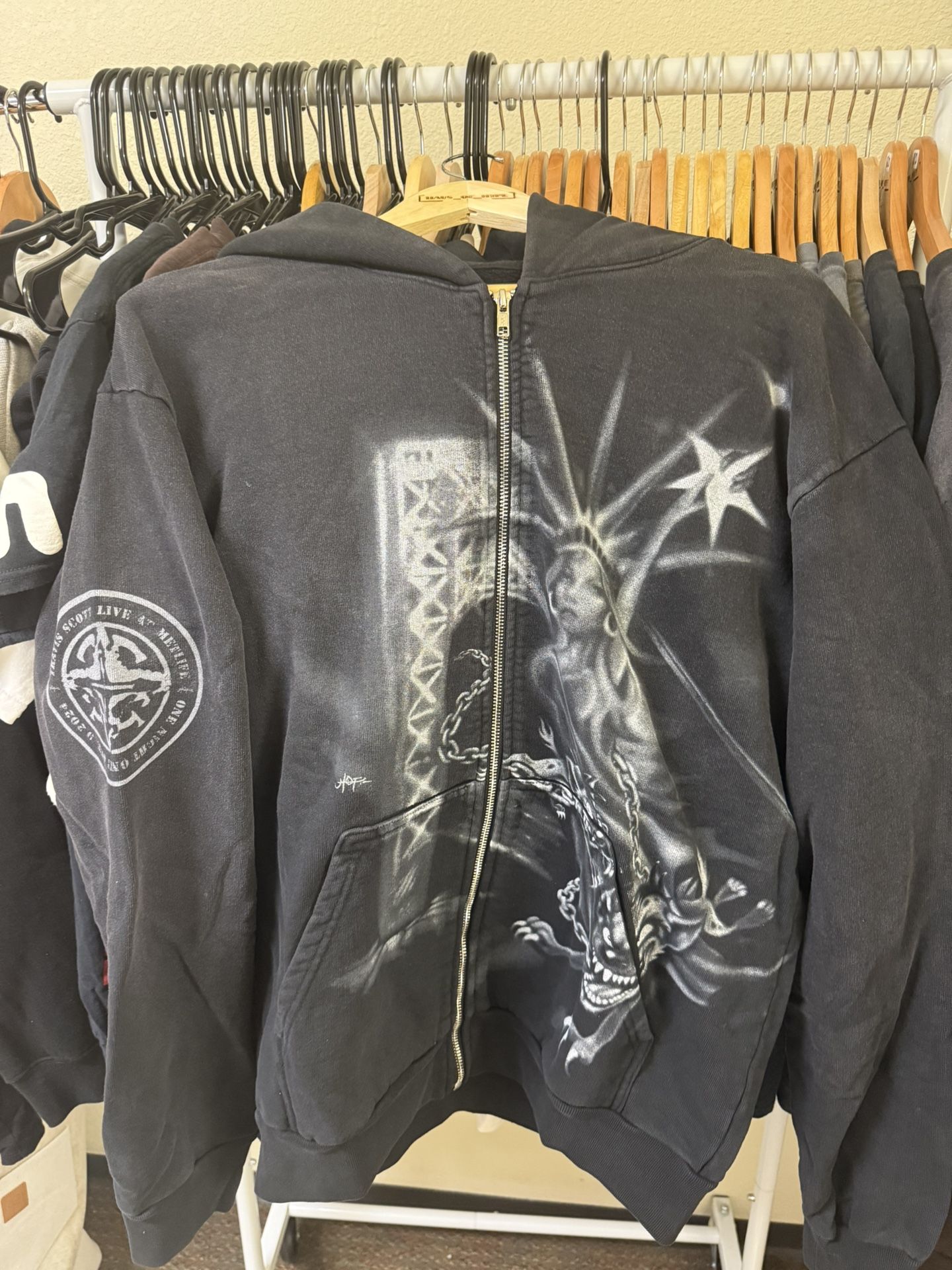 Travis Scott MetLife Concert Zip Up Hoodie Exclusive 1 Night Only Size Medium And XL