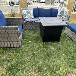 Patio Furniture Set Outdoor New In the Box 