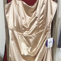 Windsor Dress New!! Side Medium