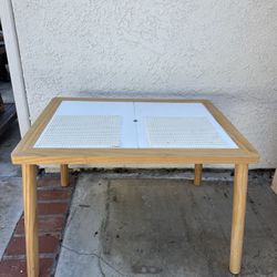 Children’s / Kids Table