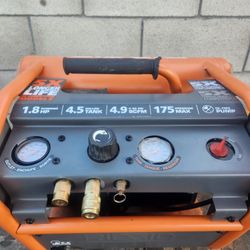 Twin Tanks RIDGID Compressor 