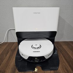 roborock all-in-one s8 pro ultra vacuum robot white G