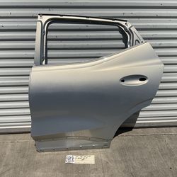 2022 2023 CHEVROLET BOLT EUV LEFT REAR DOOR OEM