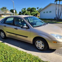 2000 Ford Sedan w/ Only 100K Original Low Miles