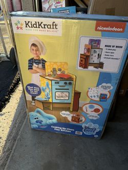 KidKraft Blue's Clues & You! Cooking-Up-Clues Wooden Play Kitchen & Handy Dandy Notebook