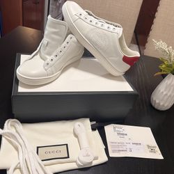 Gucci Shoes 