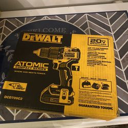 1/2(13 mm) Hammer  Drill Driver  Kit