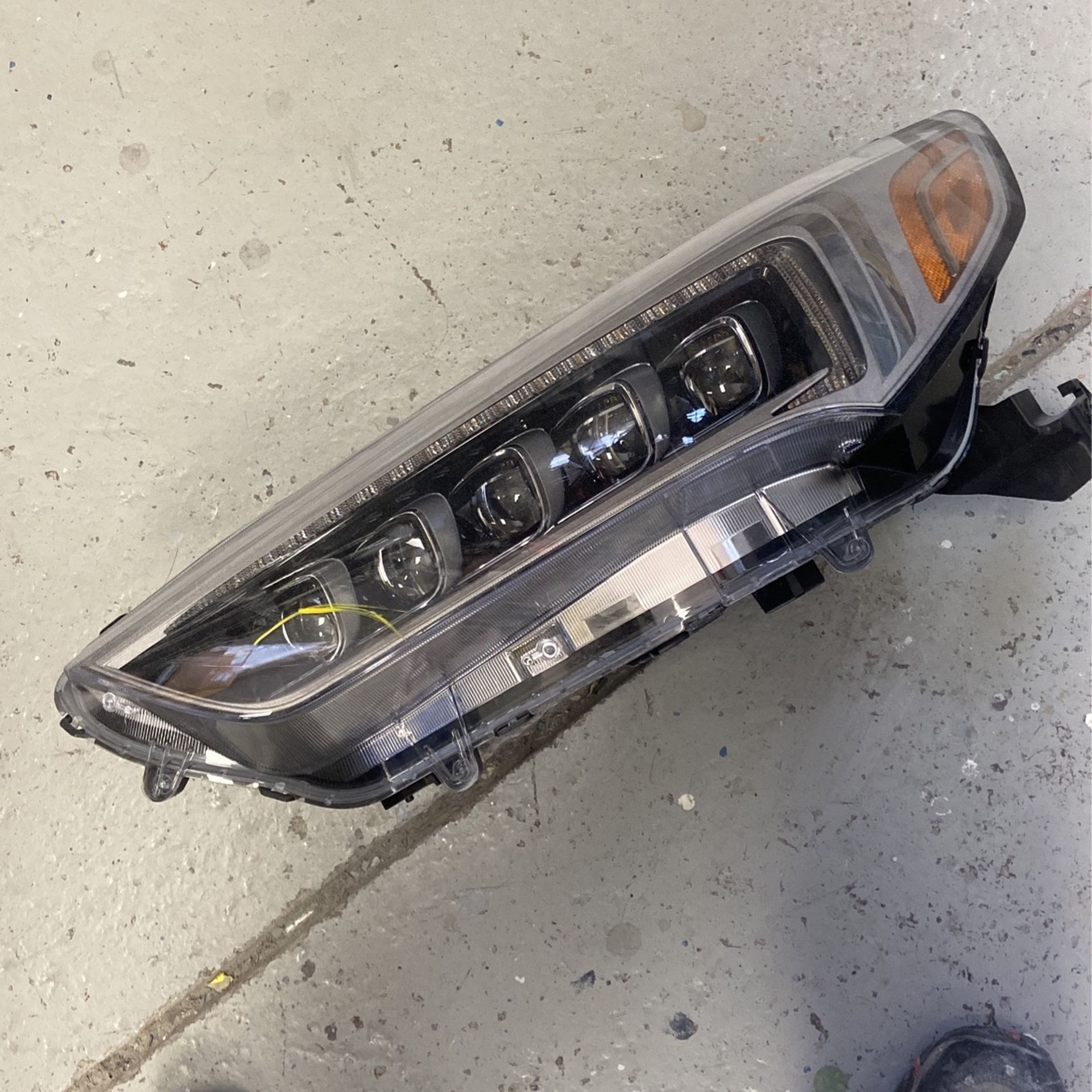 2020 Tlx Driver Side Headlight