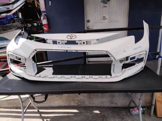 Toyota corolla 2023-2025 front bumper oem