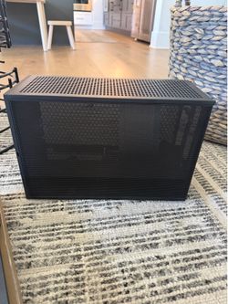 FORMD T1 computer case